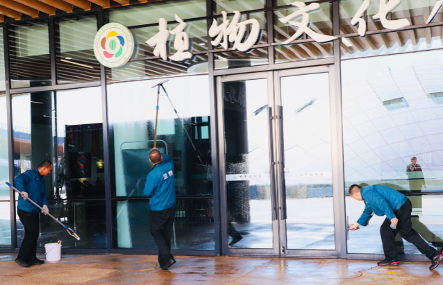 蓝泰匠心守护| 助力太原植物园迎清明小长假游览热潮