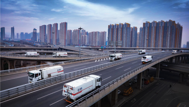 创城进行时 蓝泰在行动（三） 数年砥砺创新 绘就太原创城环卫新景